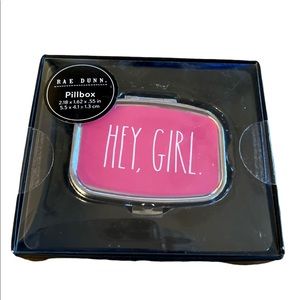 Rae Dunn’s Deep Pink “HEY GIRL” Two Section Pill Box with White Lettering